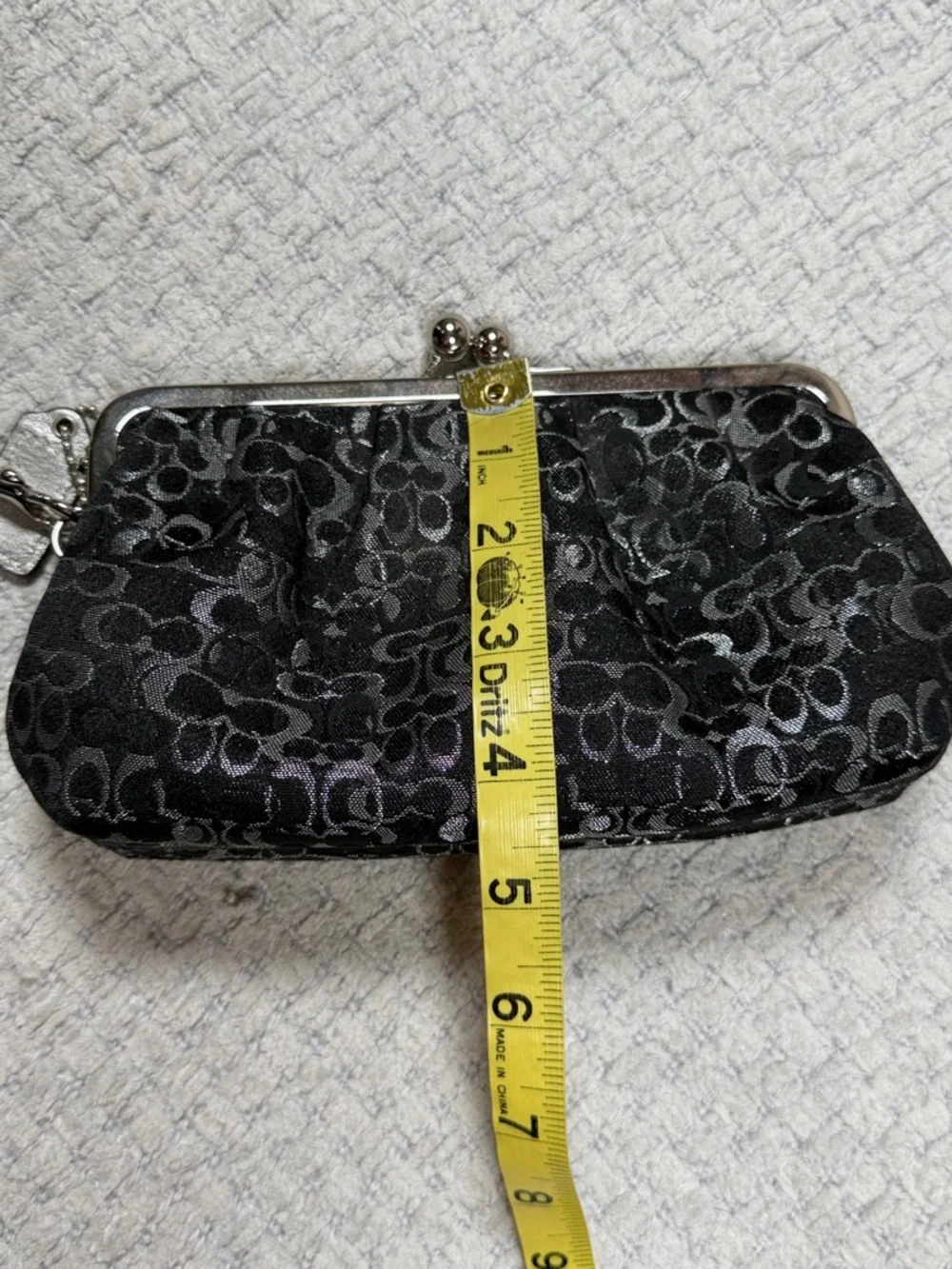 COACH Vintage Y2K Optic Lurex Framed Kisslock Clutch Wristlet Black Silver Pink